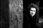 Robin Ticciati formår at få  melodierne, rytmen og de korte aftræk til  at bære musikken frem. Det giver et skarpt lydbillede. Og det klæder Brahms. Giorgia Batazzi