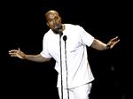 Efter flere års pause er Kanye West tilbage på Twitter. Og han er stadig lige så god til de kvikke og korte bemærkning, som han er til at provokere.
 Arkivfoto Charles Sykes/AP