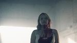 Elisabeth Moss kan med bare ét blik formidle, hvad andre skuespillere bruger hele monologer på, mener The Guardians anmelder.  HBO Nordic