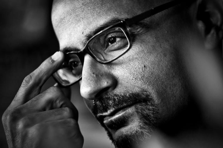 Nej. Jeg kyssede ikke Zinzi Clemmons. Det skete ikke, siger forfatteren Junot Díaz. Clemmons fastholder sine anklager.  /AP