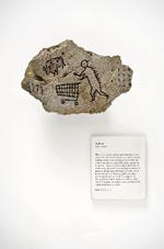 Banksys fup-hulemaleri kan til efteråret genopleves på en satireudstilling på British Museum, blandt andet sammen med en mursten fra Nebukadnesars babyloniske rige, hvorpå mureren skrev sit eget navn i stedet for kongens. Banksy