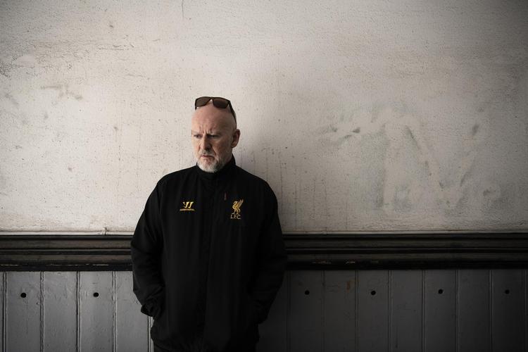 Selv om Simon Critchley virker munter, kalder han sig selv for realistisk pessimist. Han har da også flere gange i sit liv måttet kæmpe med angst og depression.  Peter Hove Olesen/POLFOTO
