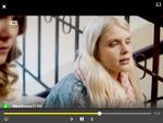 Finske Donna skal på blind date i mere end én forstand i tv-serien 'Blind Donna'. Hun spilles af Alina Tomnikov. Fra serien