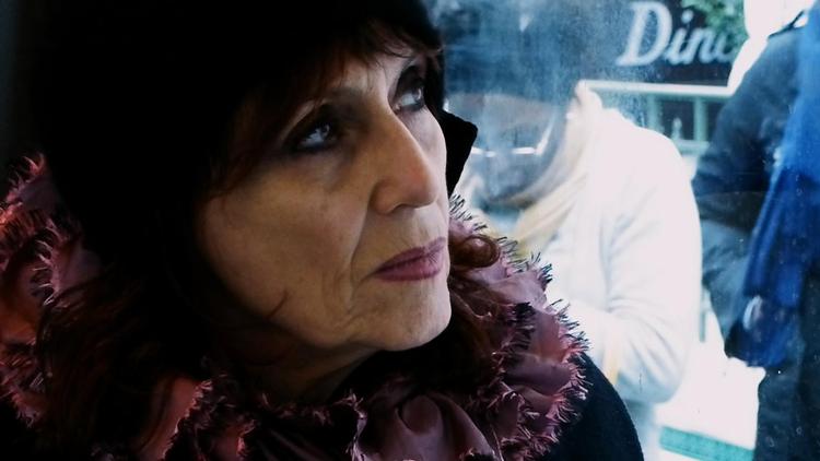 Der sker en forfladigelse af vores
 verden og vores liv, når kunst og luksus i vores tid smelter sammen, mener Annie Le Brun. Ciné Sud Promotion