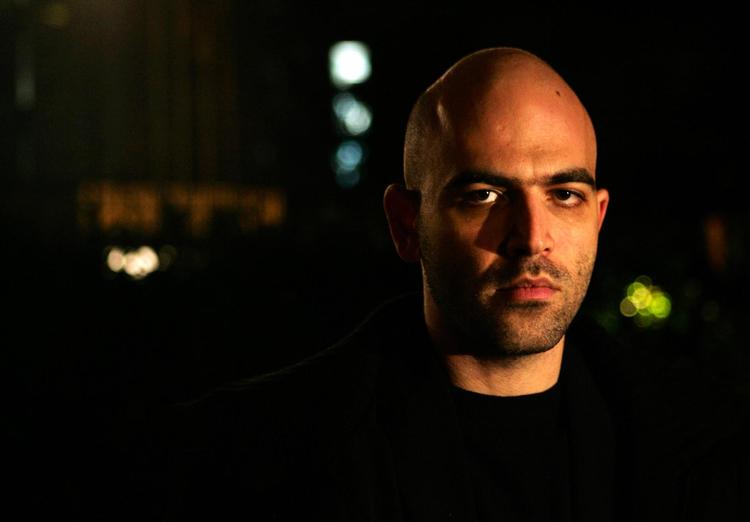 Enmandshær.  Roberto Saviano har både skabt sig fjender blandt den italienske mafias topfolk og politikere i Rom.   Salvatore Laporta/AP