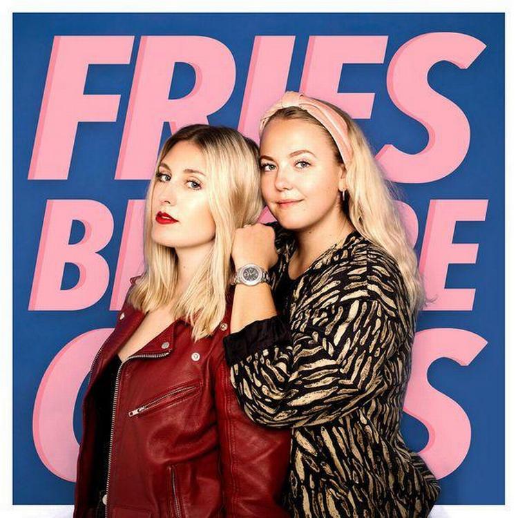 Nanna Hovgaard og Josephine  Kuhn taler uhæmmet om, hvordan det er at være kvinde i 20’erne  i ’Fries Before  Guys’ .   PR-foto