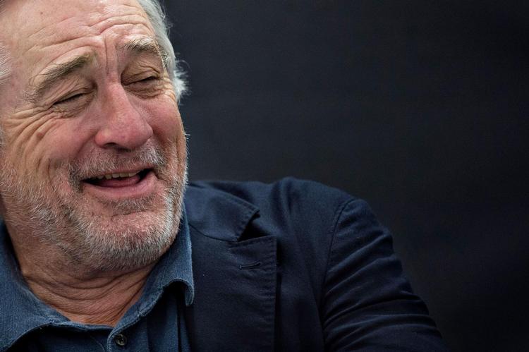 For udenforstående kan det være svært at forstå, at Robert De Niro spiller med i komedier, når det nu ikke er hans stærkeste side. Jorge Guerrero/Ritzau Scanpix