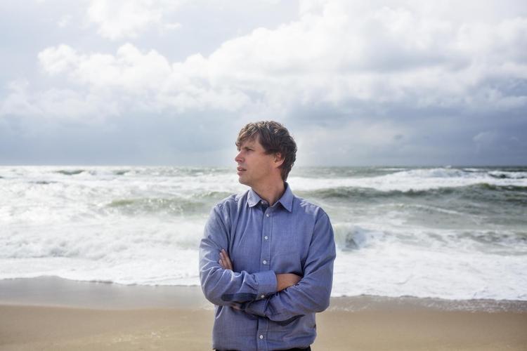 Tyske Daniel Kehlmann er kendt for romanen 'Opmålingen af verden'. Nu er han aktuel på dansk med to nye romaner: 'Tyll' og ’Du skulle være gået’ Lasse Kofod