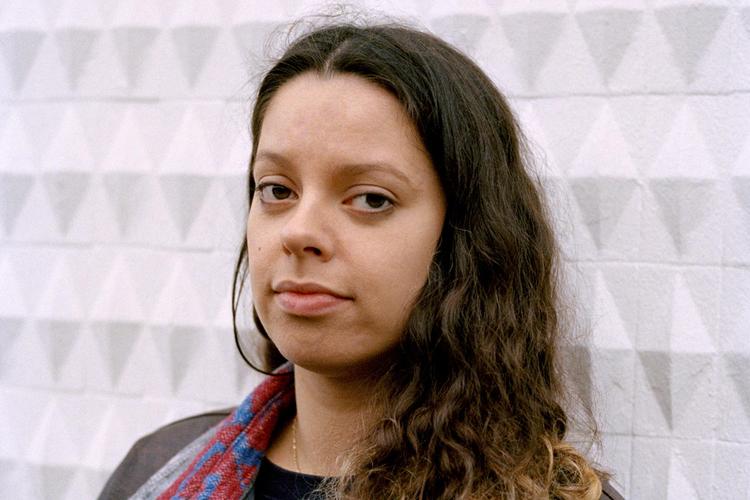 Tirzah Mastin er 31 år, netop blevet mor og nu debuterende popmusiker. Pr-foto Domino