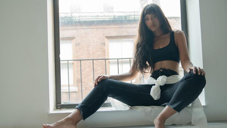 Den zambianskdanske sangerinde Kwamie Liv slog igennem, da hun i 2014 udgav EP'en 'Lost in the Girl'. Siden har hun udgivet flere singler, og til november er hun klar med et nyt album. Pr