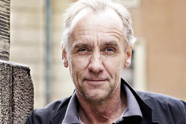 Håkan Nesser har hevet Van Veeteren tilbage fra pensionisttilværelsen i inciterende, ny roman. Pr