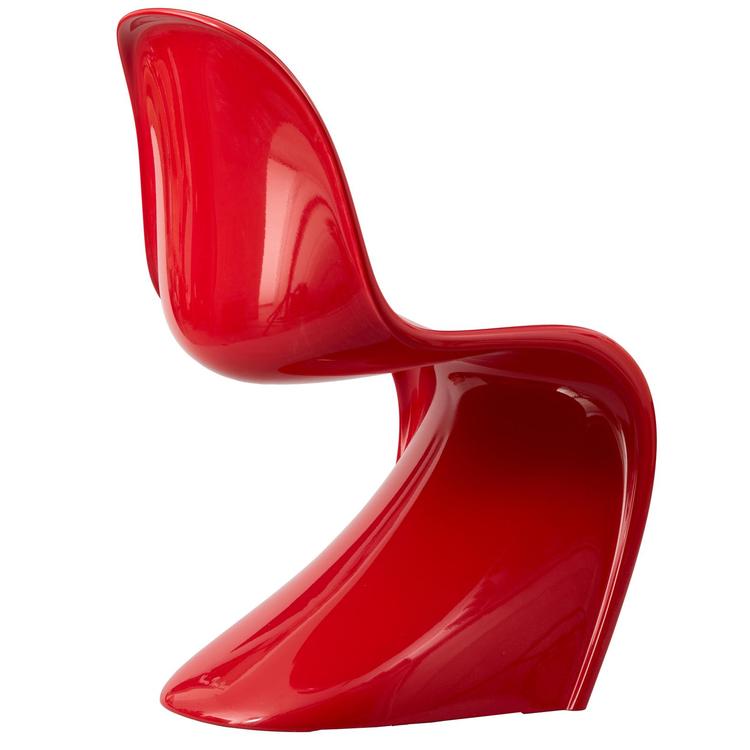 Modsat kollegaen Børge Mogensens møbler osede Pantons design af sex og livsglæde. Den røde stol ligner en nøgen kvinde set bagfra, og stolen har været brugt som rekvisit i et væld af film og reklamer igennem tiden. Pernille Klemp