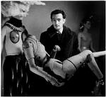 Dette fotografi af Salvador Dalí blev taget af den franske fotograf Denise Bellon i 1938. Denise Bellon