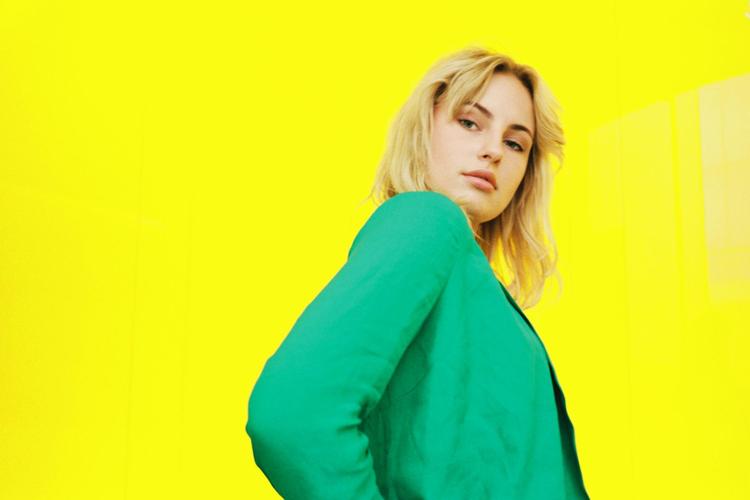 Den 18-årige popmusiker med det simple kunstnernavn 'Clara'. Pr-foto