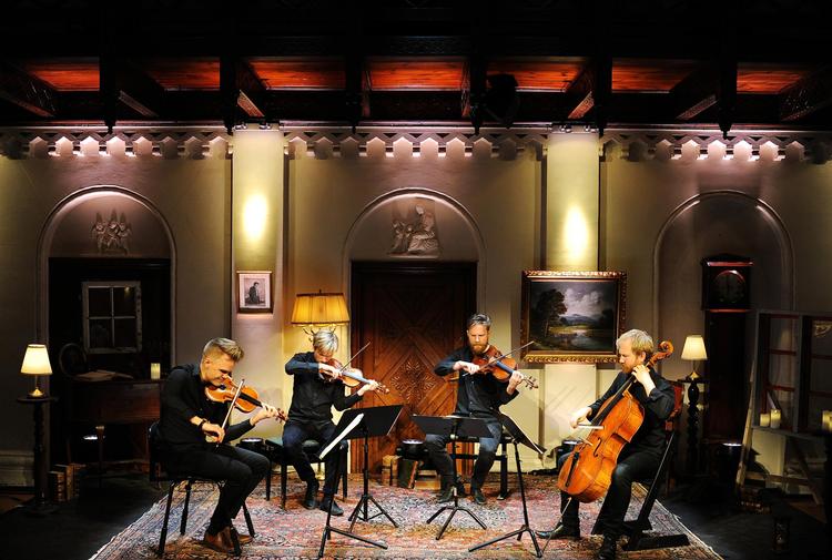 Til deres  Beethoven-maraton har Den Danske  Strygekvartet valgt at spille i de særlige omgivelser i Bygningskulturens Hus i  København. Caroline Bittencourt