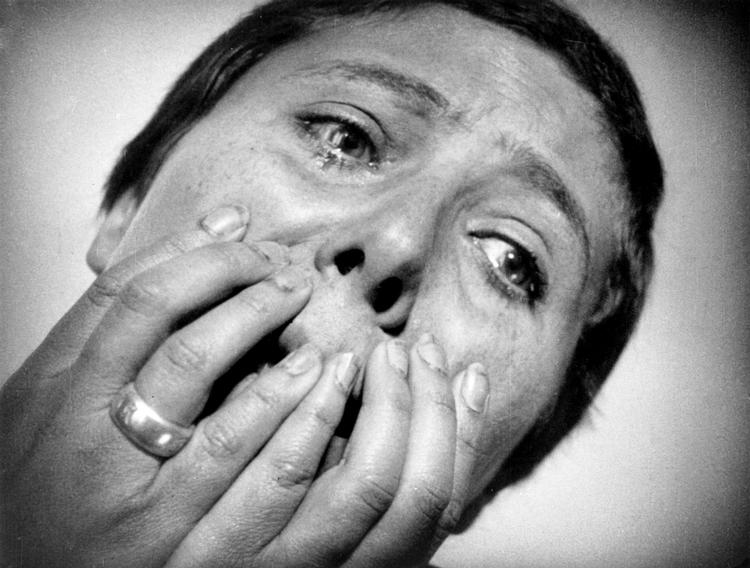 Det er slående, hvor frisk en 90 år gammel film kan føles. Adrian Utley og Will Gregory – den første kendt fra Portishead, den anden fra Goldfrapp – har nu lavet et flabet flot lydspor til den geniale stumfilm. Fra filmen