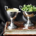 Artichauts vinaigrette hedder det på fransk, og dér spiser skolebørn det såmænd i skolekantinen. 