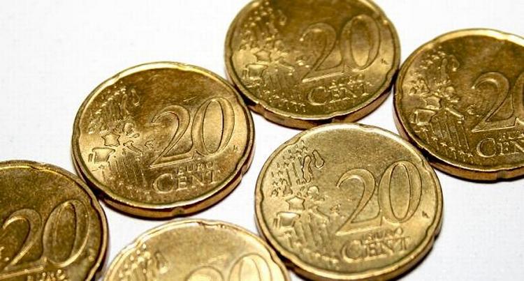 Euro. En afstemning om en euroen kan komme snart. 