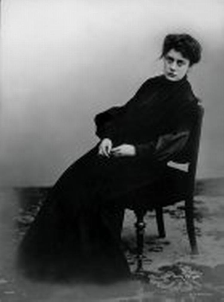Betty Nansen som Agnete. Foto fra bogen: Mary Steen 
