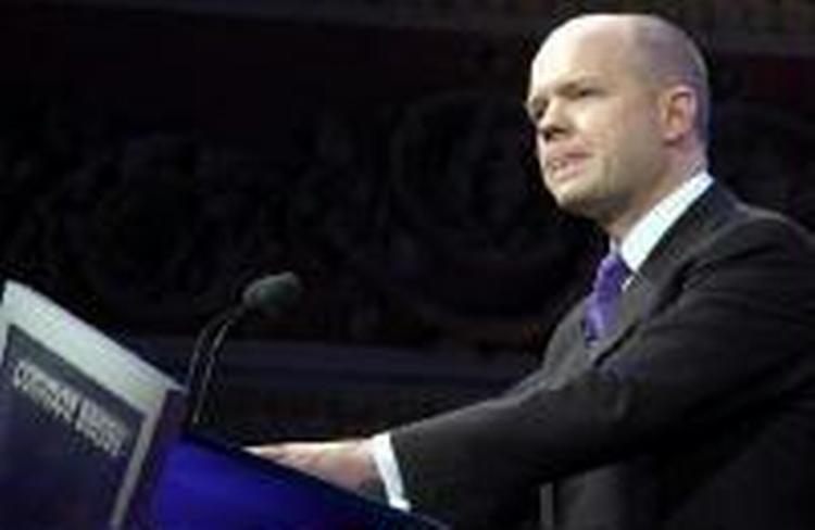 Den konservative leder William Hague har derimod forsøgt at gøre euroen og EU til et hovedspørgsmål i valgkampen. Foto: AP 