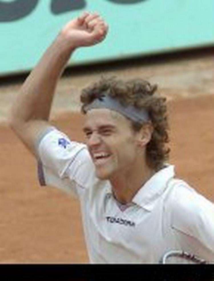 Kuerten kan blive den første der vinder to år i træk. Foto: AP 
