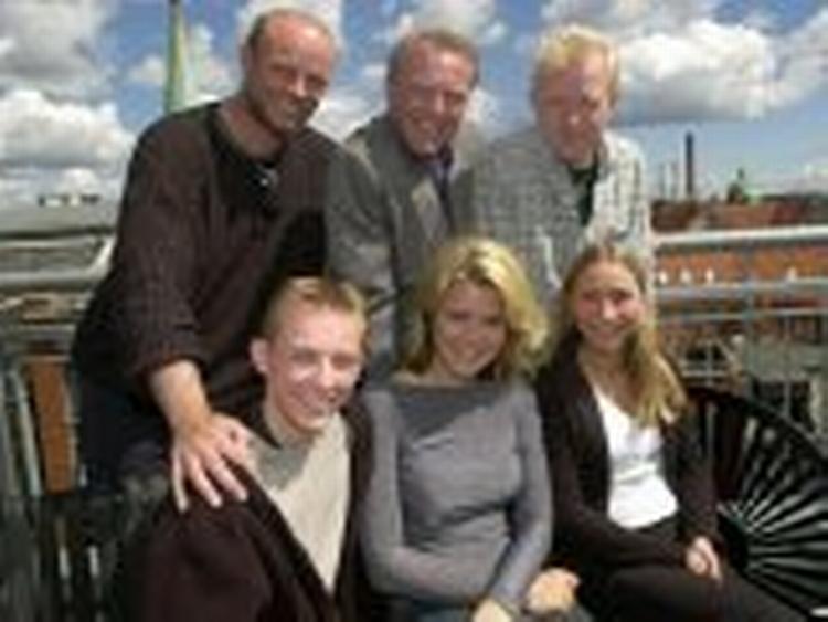 De Nattergale og familien Krumborg bliver TV2s julekalendre i år Foto: TV2 