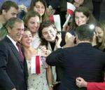 George Bush på universitetet i Warszava. Foto: AP 