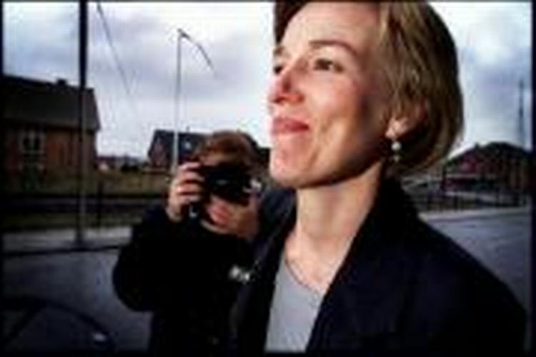 Udviklingsminister Anita Bay Bundegaard (R) erklærer sig tilfreds med resultatet. Foto: Claus Bonnerup 