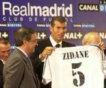 Zinedine Zidane - verdens dyreste fodboldspiller. Foto: AP 