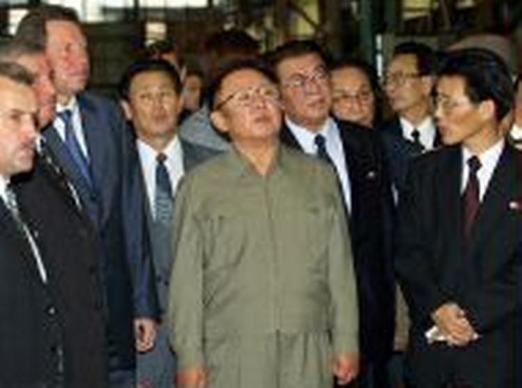Nordkoreas leder Kim Jong Il på besøg i Rusland. Foto: AP 