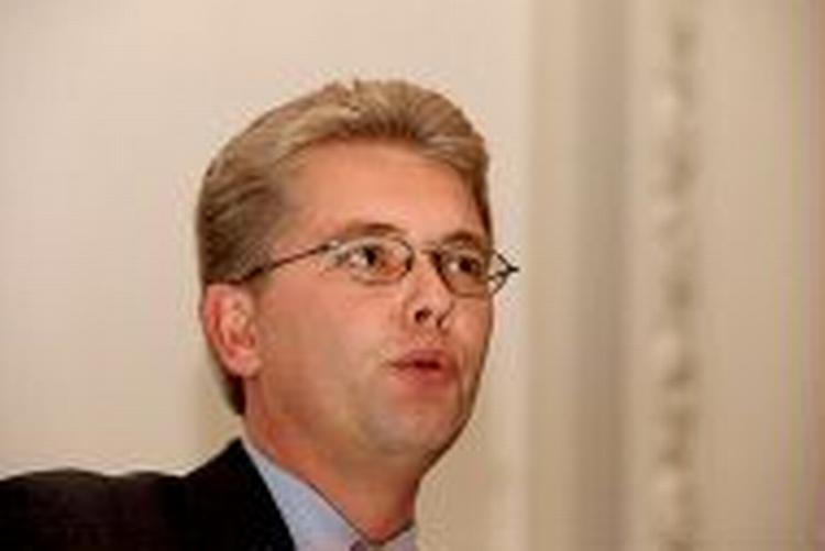 Fuldbyrdet voldtægt skal give to et halvt års fængsel, mener justitsministeren. Foto: Ole Buntzen 