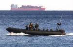 Australsk overvågning af "Tampa". Foto: AP 