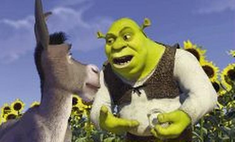 Shrek og det sluddervorne æsel drager ud for at vinde sumpen tilbage i den respektølse fortælling fra Dreamworks. 
