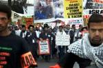 Durbans gader har været fulde af demonstranter. - Foto: AP 