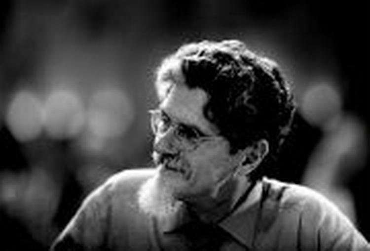 Udenrigsminister Mogens Lykketoft (S) er ikke indstillet på at lade sig kyse. - Arkivfoto: Kim Nielsen 