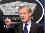 Meddelelsen om udsættelsen af forsøgene kom fra forsvarsminister Donald Rumsfeld. - Foto: AP 