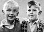 <b>Quiz 46:</b> Hvem er de to søde drenge, Jørgen og Tage (senere kendte forfattere) på fotografiet? 