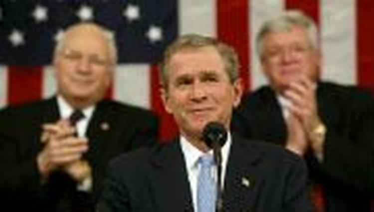 Terror og økonomisk krise var omdrejningspunkter i præsident Bush' tale til nationen. - Foto: AP 