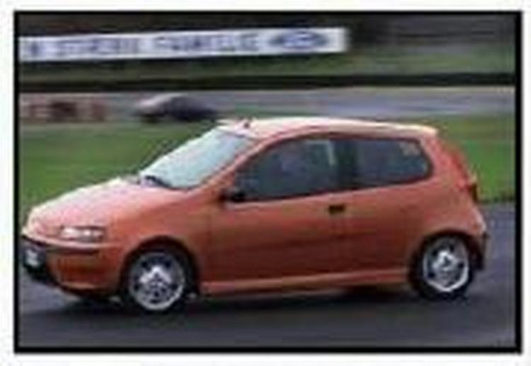 Blandt de mindre familiebiler er Fiat Punto den billigste at eje i fire år. Foto: Claus Bonnerup 