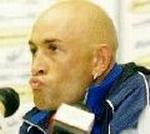 Cykelrytteren Marco Pantani holder pressemøde før