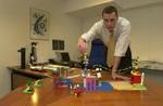Lego lancerer nye klodser, der kan visualisere bl.a. direktør Jan Binaus virksomhed. - Foto: Kim Agersten 