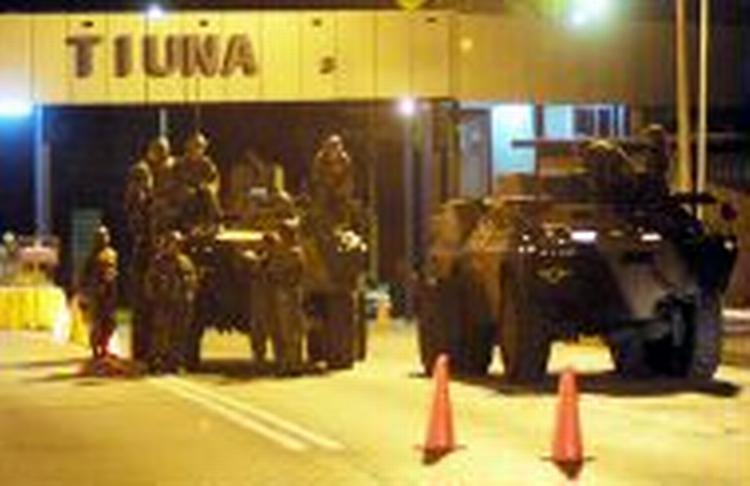 Tanks udenfor Fuerte Tiuna-basen i Caracas. - Foto: AP 