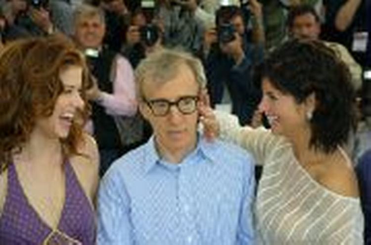 En cool - eller bekymret? - Woody Allen under åbning af årets Cannes-festival. - Foto: AP 