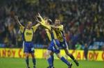 Årets største jubelsuk er brudt ud på Brøndby Stadion. Kim Daugaard har bragt Brøndby på mesterskabskurs. - Foto: Kim Agersten 