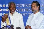 Kofi Annan og Østtimors præsident Xanana Gusmao, da Annan ankom til lufthavnen. - Foto: AP 