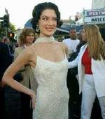 Lara Flynn Boyle er skurken i den nye Men in Black. - Foto: AP 