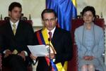 Præsident Alvaro Uribe Vélez' første dag som præsident udløste en bølge af vold i Colombia. 