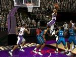 'NBA Inside Drive 2002' er klassisk, overgearet amerikansk basketball. 