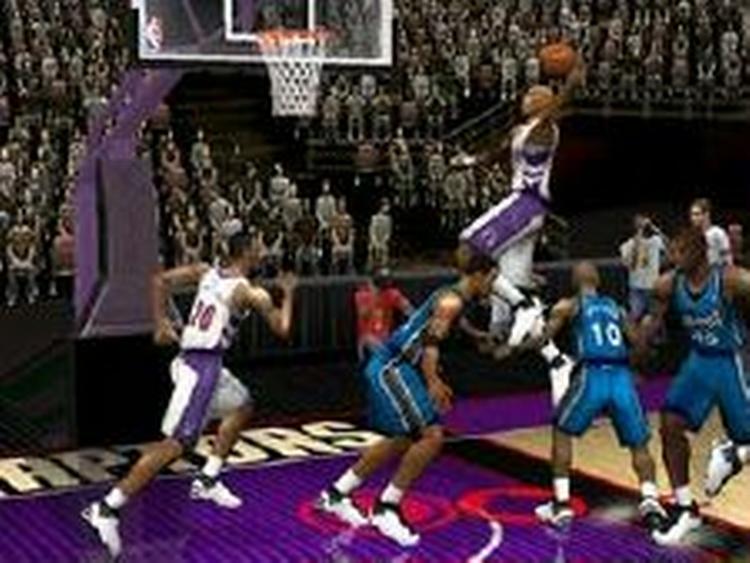 'NBA Inside Drive 2002' er klassisk, overgearet amerikansk basketball. 