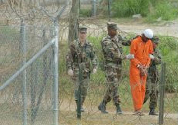 Danskeren sidder sammen med cirka 600 andre, som USA har fanget i Afghanistan. - Foto: AP 